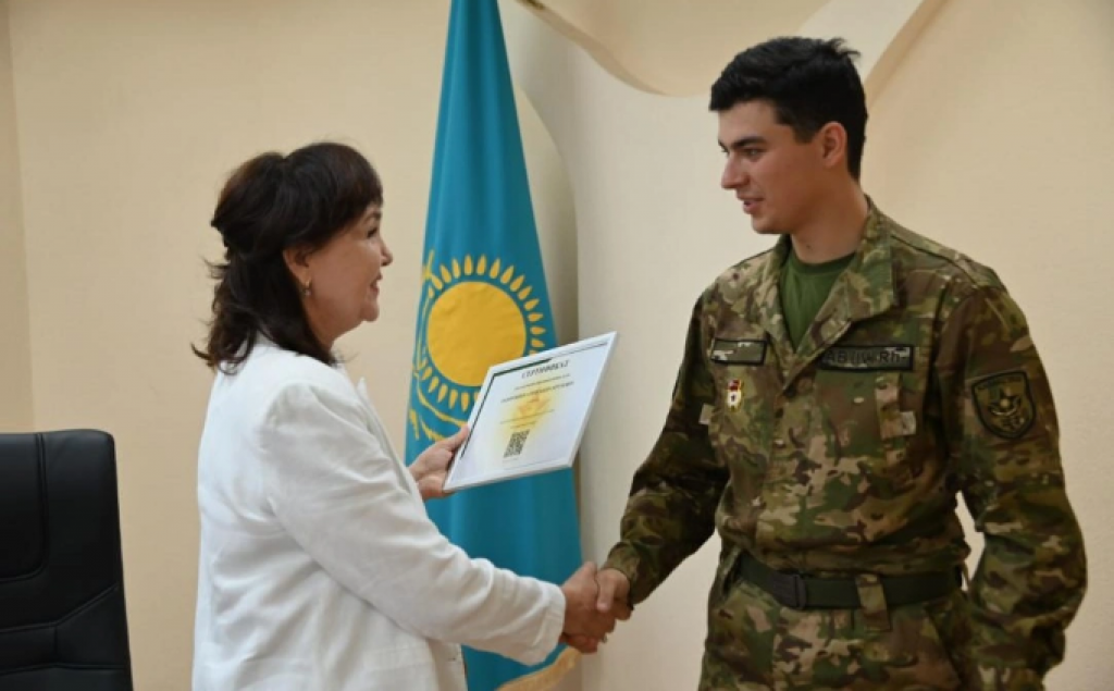 Отслужившие в армии казахстанцы получили более трех тысяч образовательных грантов