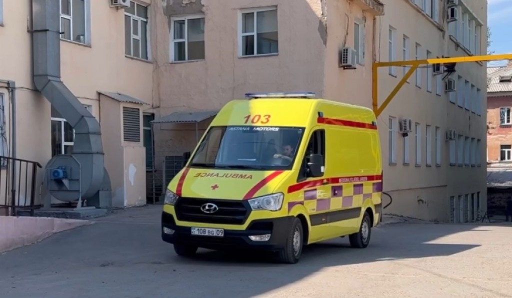 Карагандинские медики вернули к жизни 36-летнего мужчину, у которого остановилось сердце