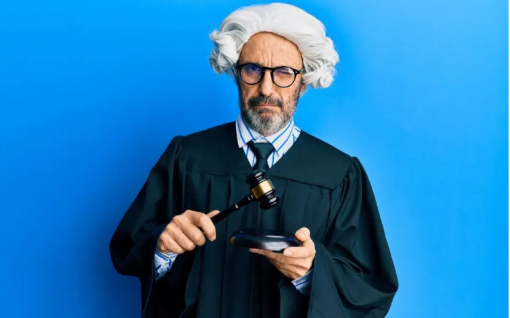 Казахстанцам упростили подачу жалоб на судебных исполнителей