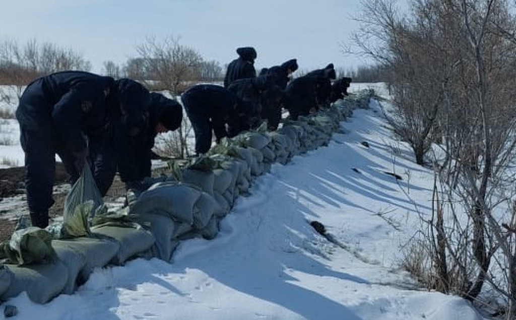 При угрозе паводка жители Карагандинской области могут обращаться в оперативный штаб