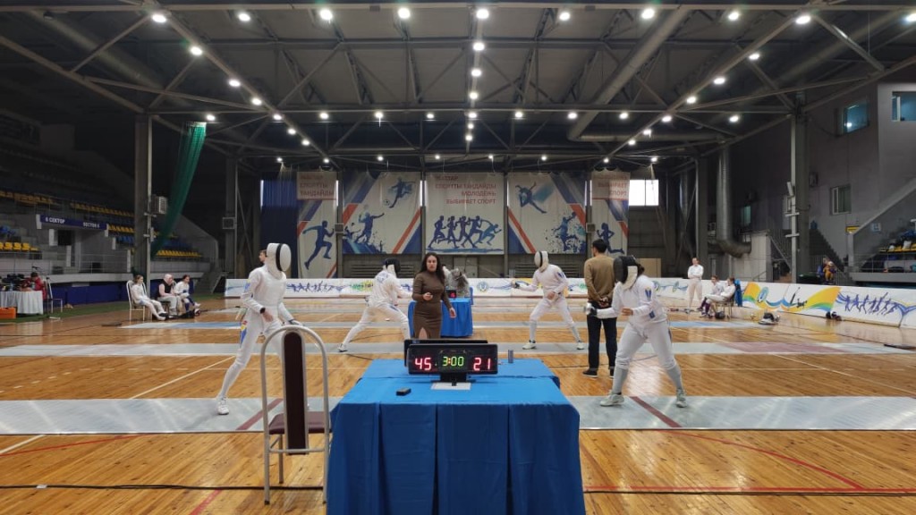 В Караганде впервые проходит Кубок Казахстана по фехтованию