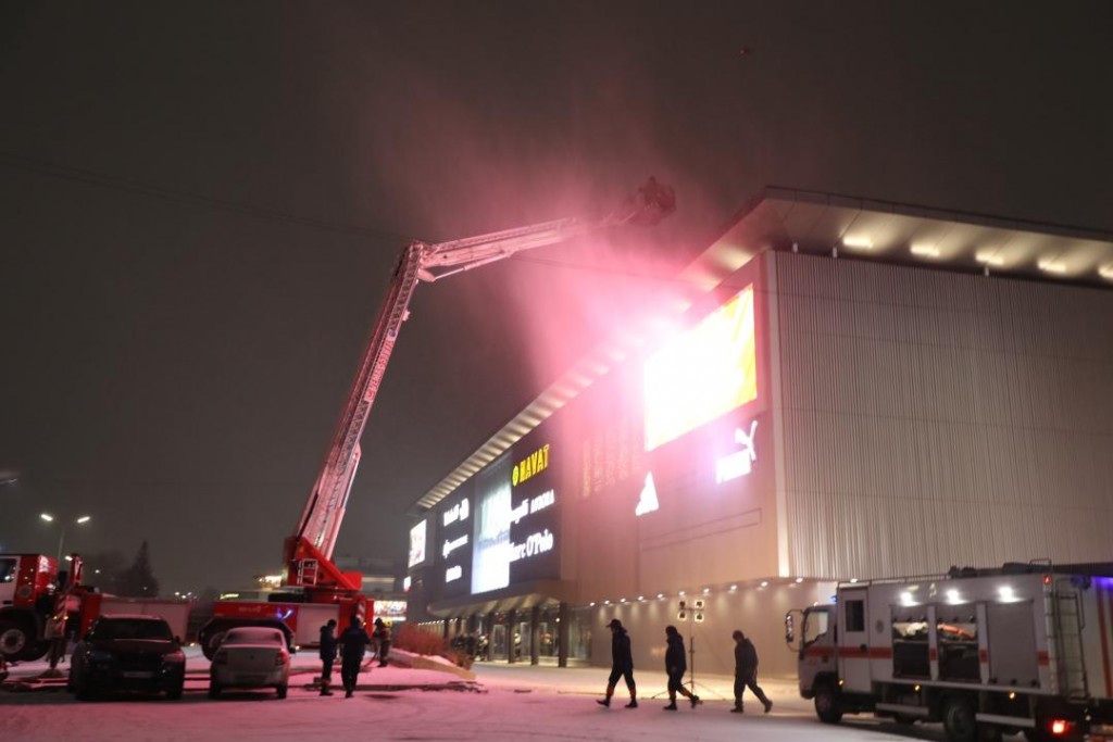 В Карагандинской области на объекте торговли прошли пожарно-тактические учения