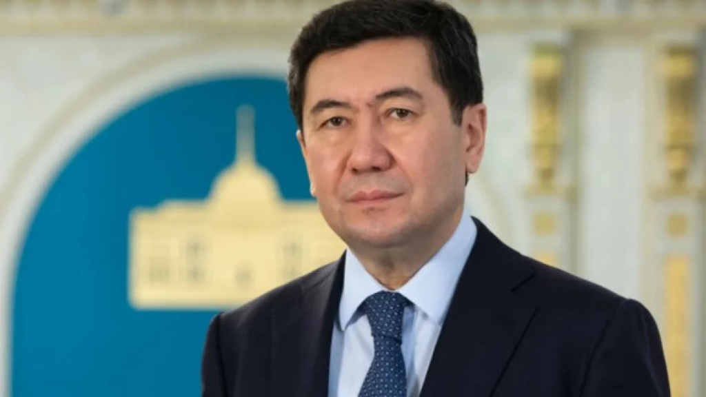 Еран Қошанов Қазақстан Халық Кеңесінің төрағасы болып сайланды
