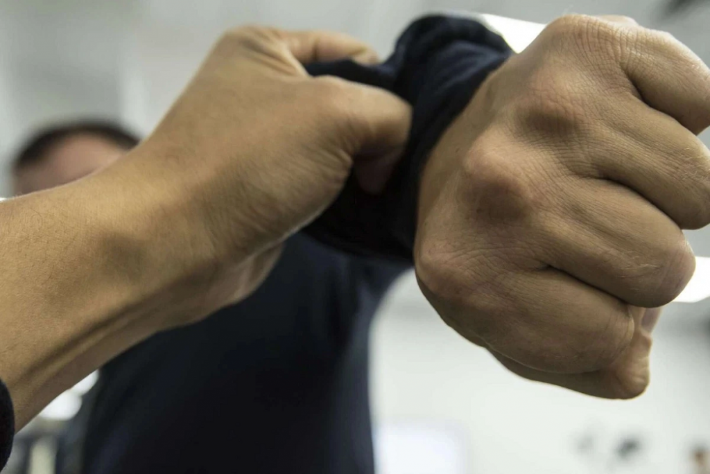 Өте сексуалды байланған