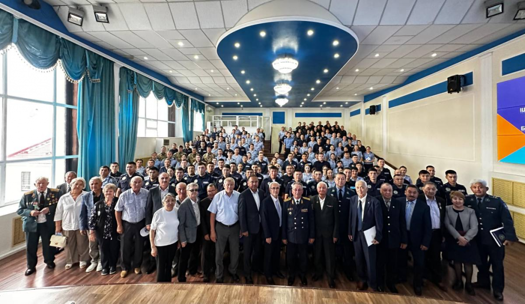 Встреча ветеранов ДП с молодыми стражами порядка прошла в Караганде