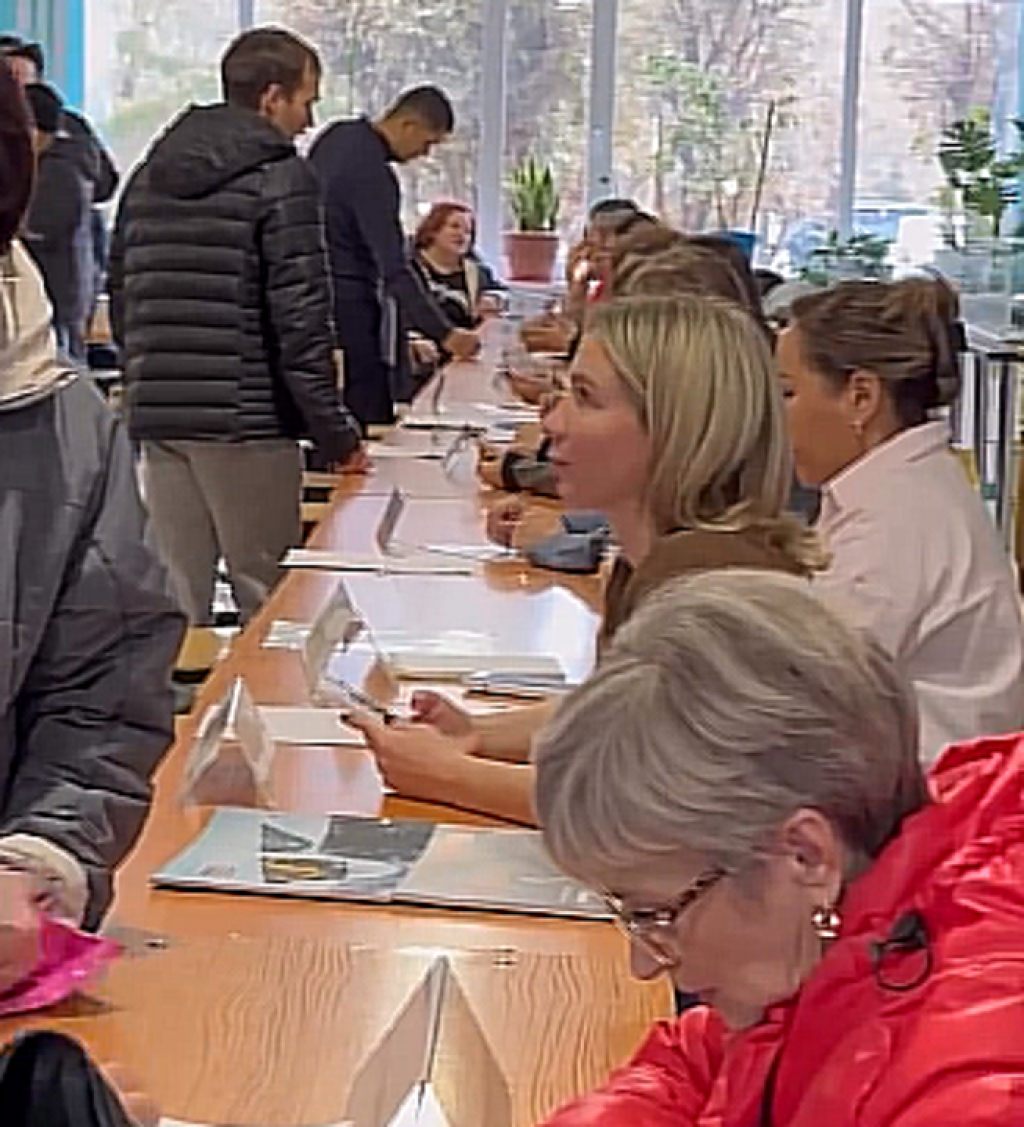 Работодатели Темиртау предложили около 100 вакансий на ярмарке по трудоустройству