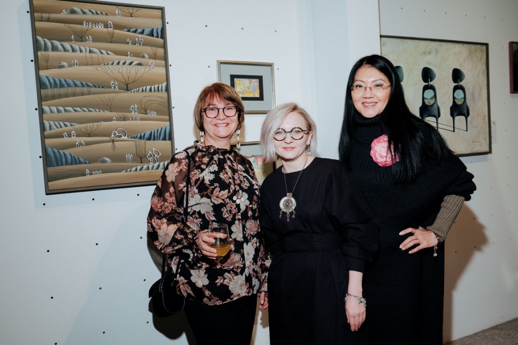 Картины карагандинских художников на международной встрече в Алматы приобрели заграничные коллекционеры