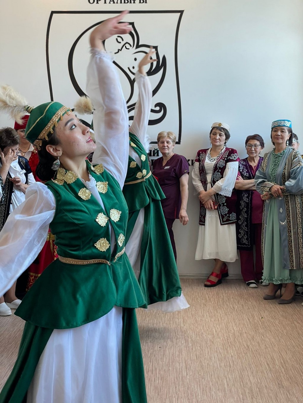 В Региональном акушерско-гинекологическом центре Караганды отметили Наурыз мейрамы