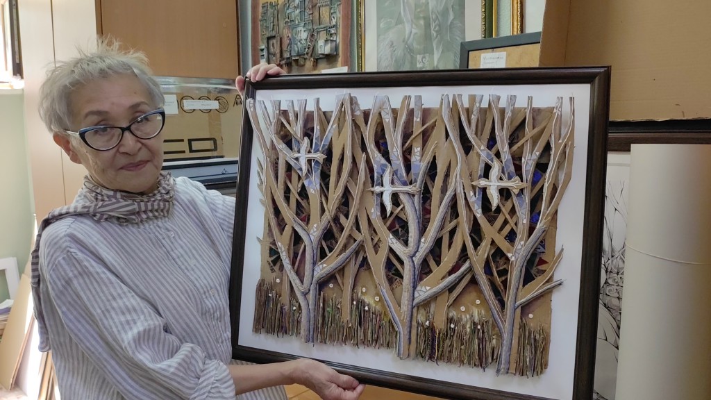 Қол кісенделген порно