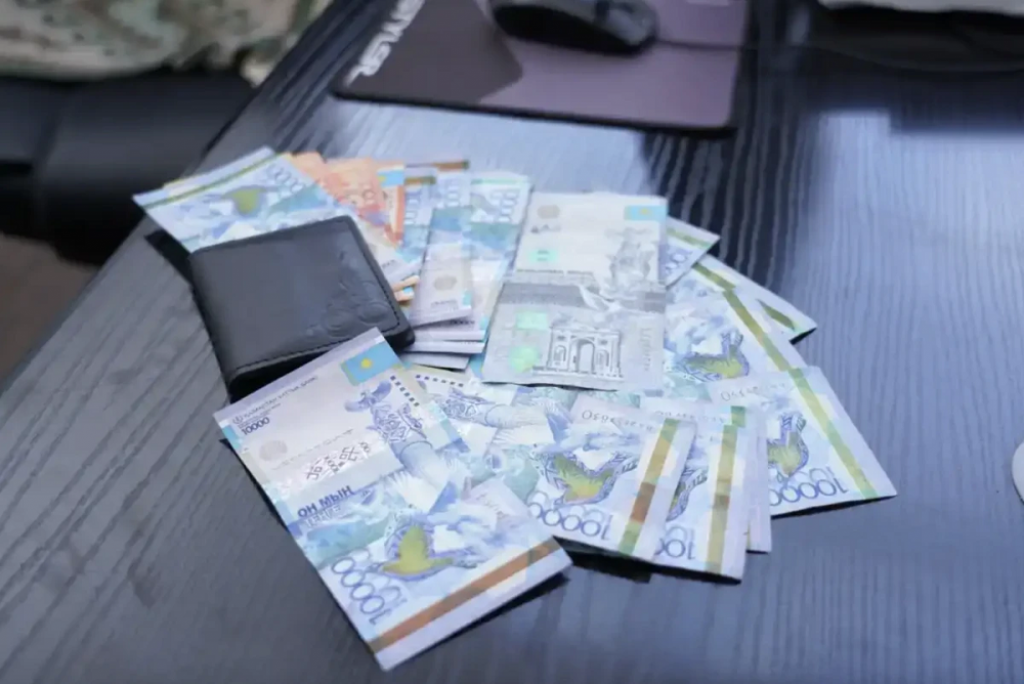 Минтруда назвало фейком сообщения о выплатах по году рождения для казахстанцев