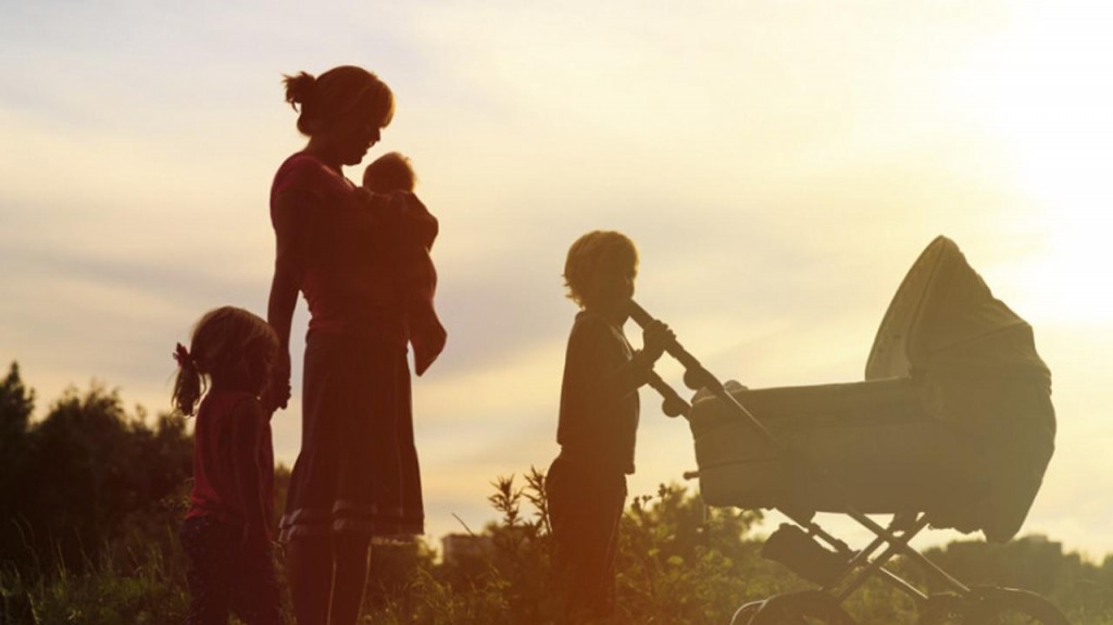 Бесплатные курсы цифровой грамотности и личностного роста запускают для мам особенных детей и многодетных в Караганде