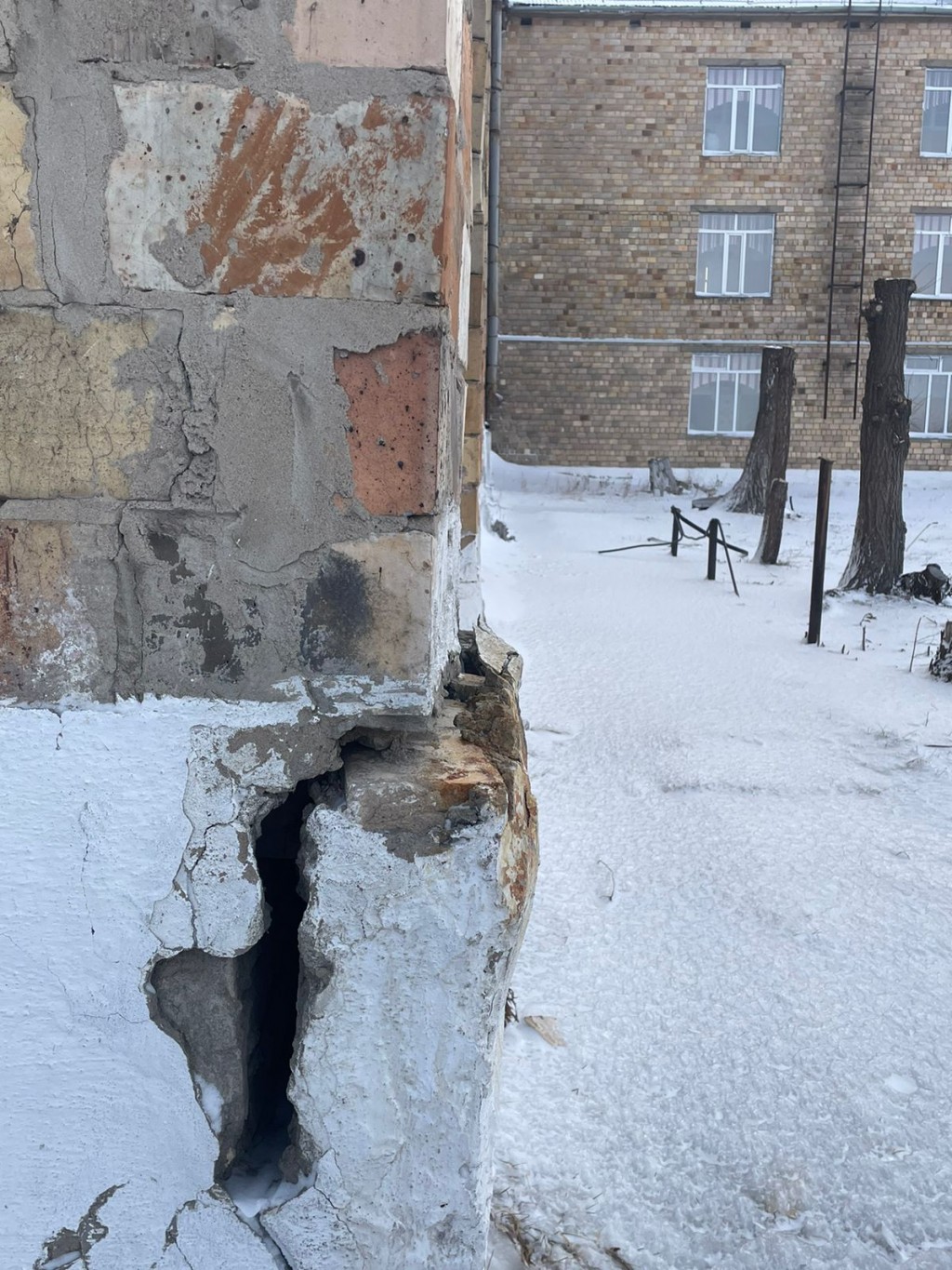 Нужно новое здание? Почему карагандинскую школу № 50 не признают аварийной