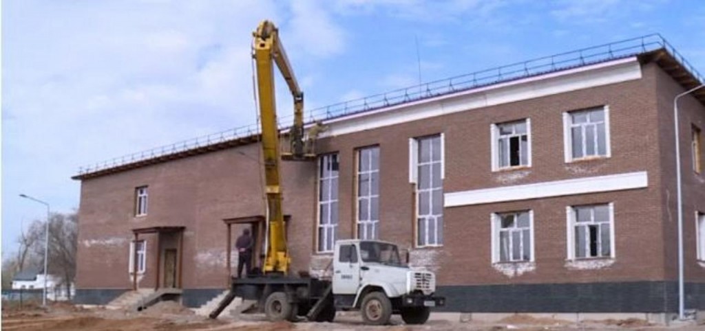В Нуринском районе строят современную школу искусств и обновляют дома культуры