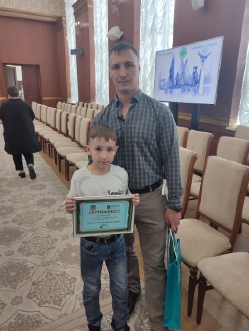 Металлургам и шахтерам АО «АрселорМиттал Темиртау» вручили ипотечные сертификаты