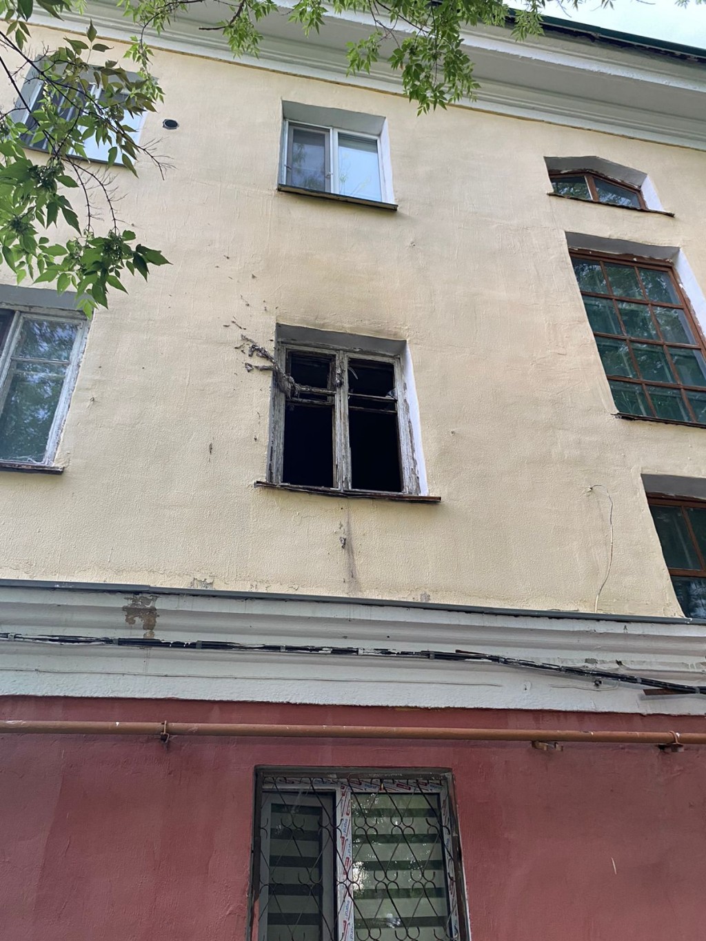 Мужчина пострадал от хлопка газа в многоквартирном доме Караганды