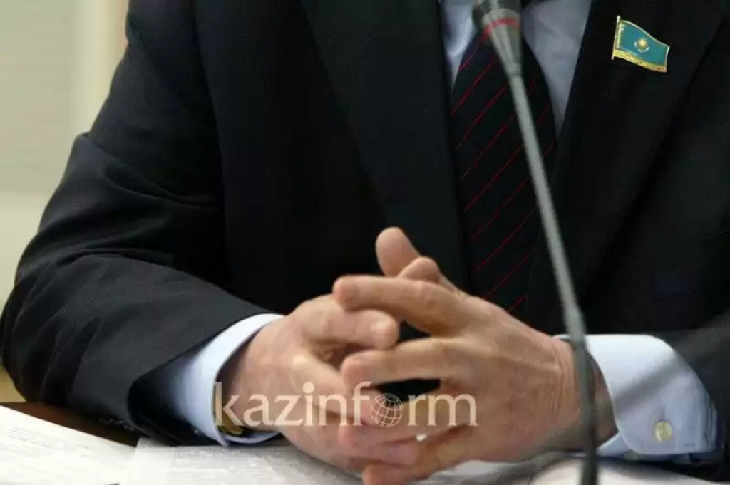 Прекращены полномочия 13 депутатов Сената Парламента РК