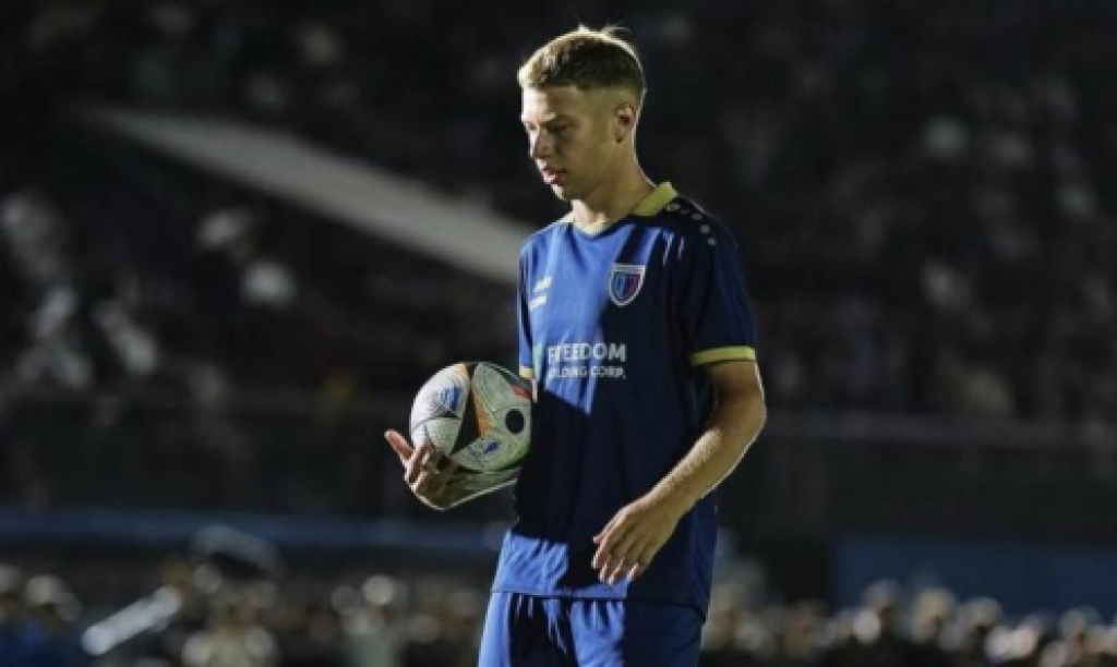 Нападающий карагандинского «Шахтера» будет проходить сбор в молодежной команде «Атлетико»