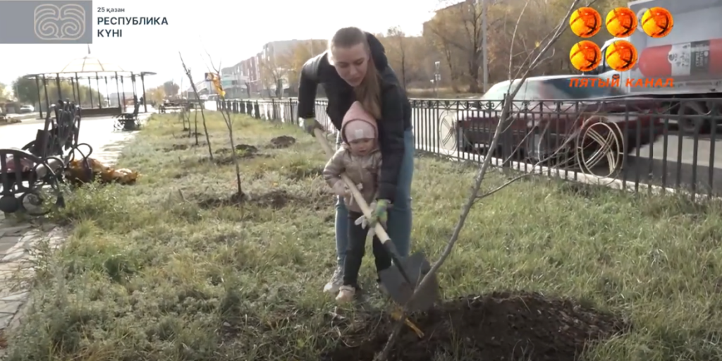 В честь дня республики в Шахтинске прошла экологическая акция 