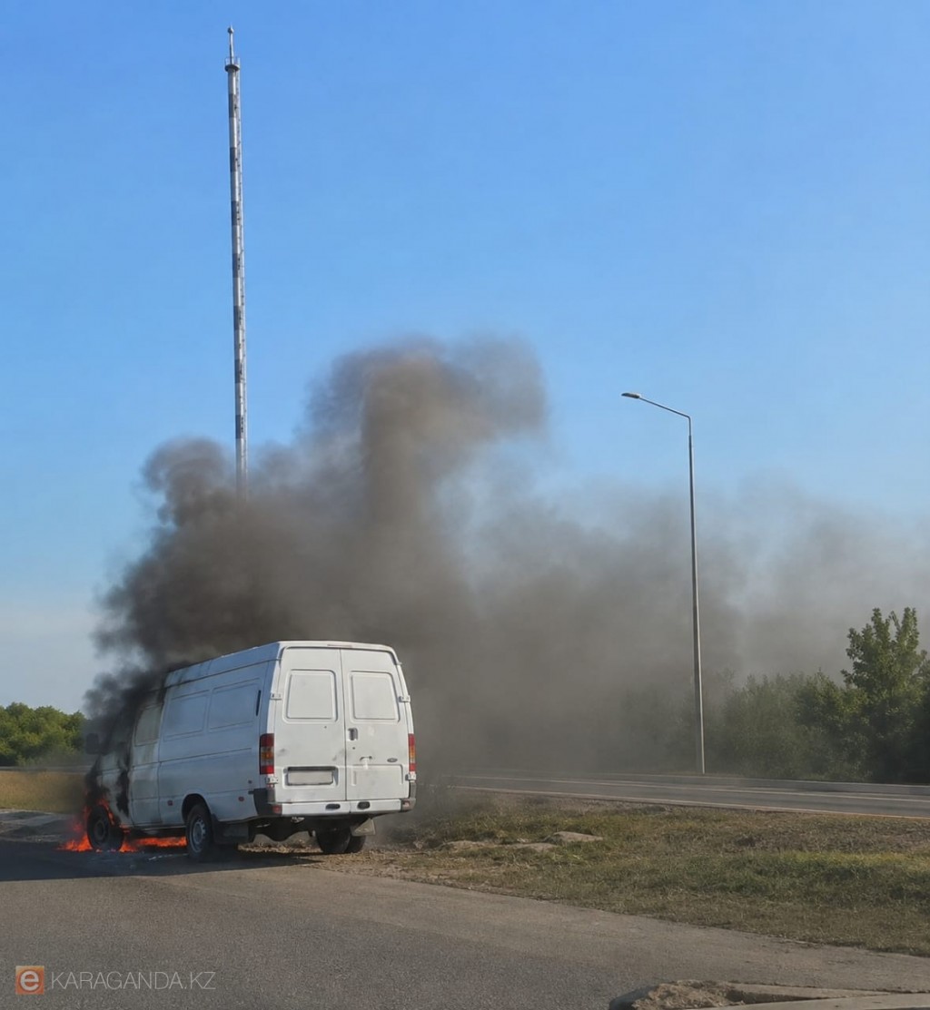 Қарағанды маңындағы тас жолда ГАЗель өртенді
