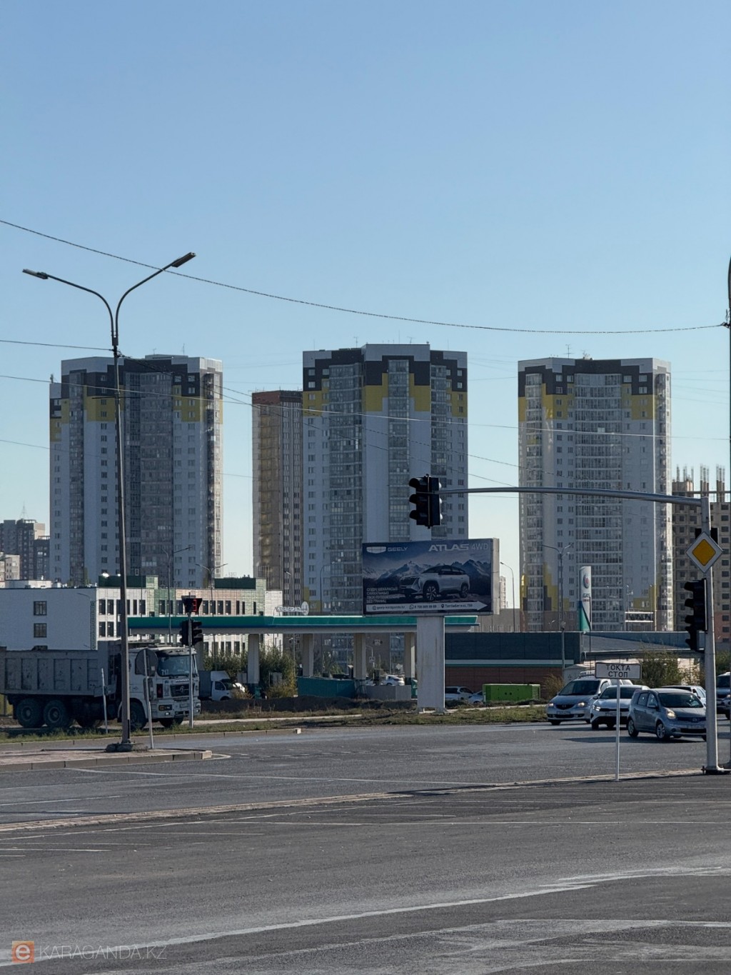 Қарағандыда Әшімов көшесінде түнгі тазалау жұмыстары жүргізіледі: тұрғындардан автокөліктерді алып тастау сұралады