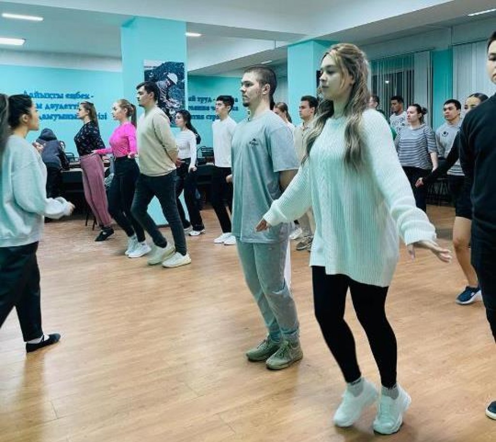 В Караганде активно идёт подготовка к благотворительному балу