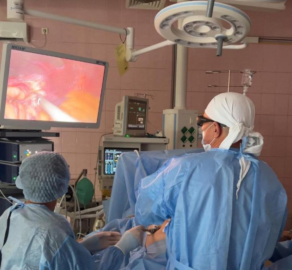 Современное оборудование для сложных лапароскопических операций появилось в карагандинской клинической больнице