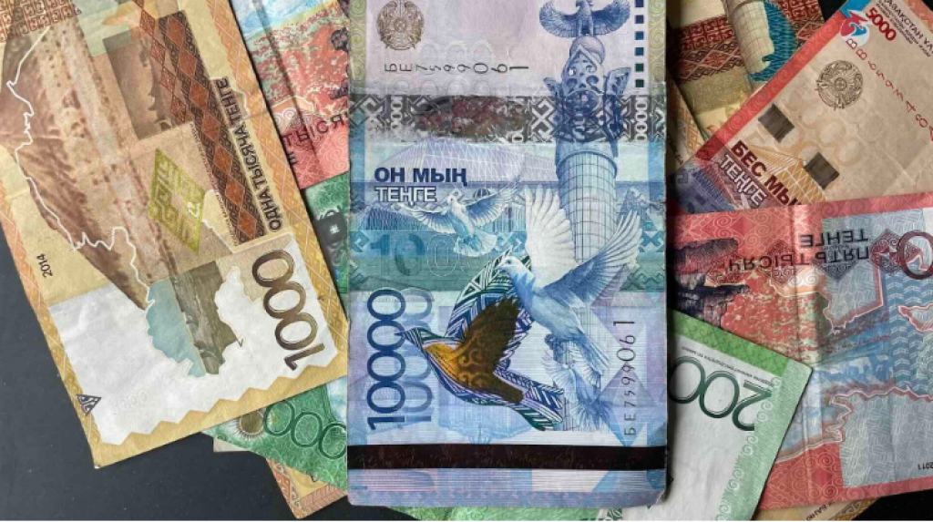 В Казахстане женщины чаще, чем мужчины, берут ипотеку