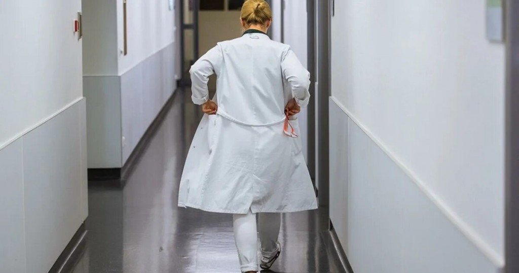 Фельдшер, приезжавшая к погибшему школьнику в Караганде, уволилась