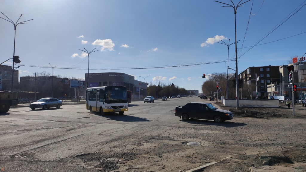 В Темиртау на два месяца перекрыли часть проспекта Металлургов