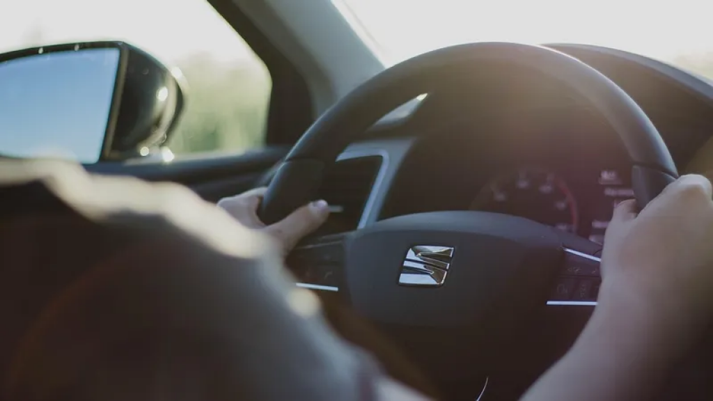 Кого чаще всего лишали прав за «пьяную» езду в Казахстане