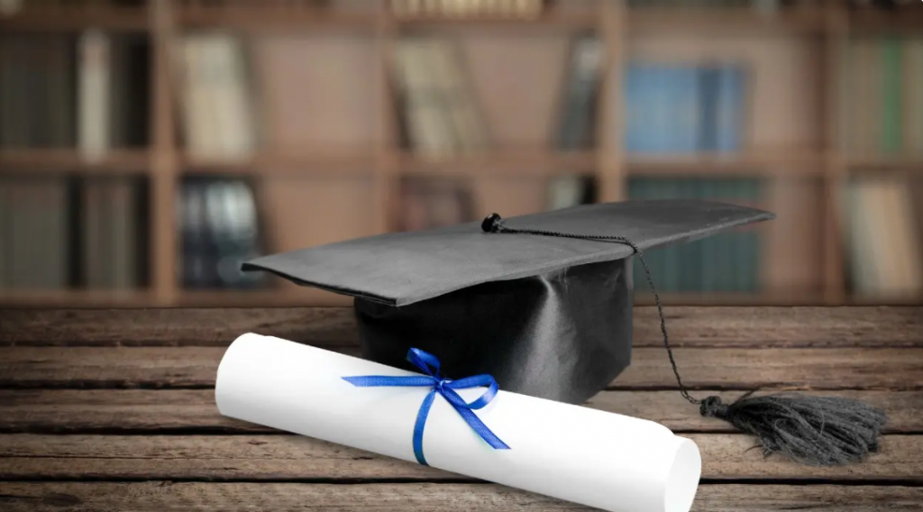 «Диплом легко проверить». В Миннауки предостерегли казахстанцев от покупки подделок