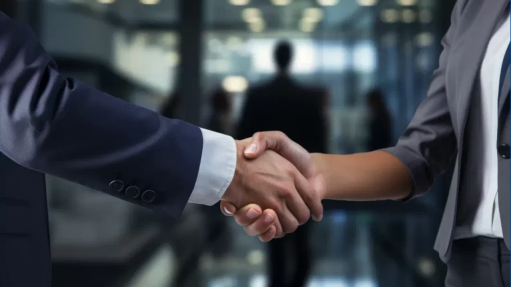 Сколько казахстанцев влюблялись на работе: романтический опрос