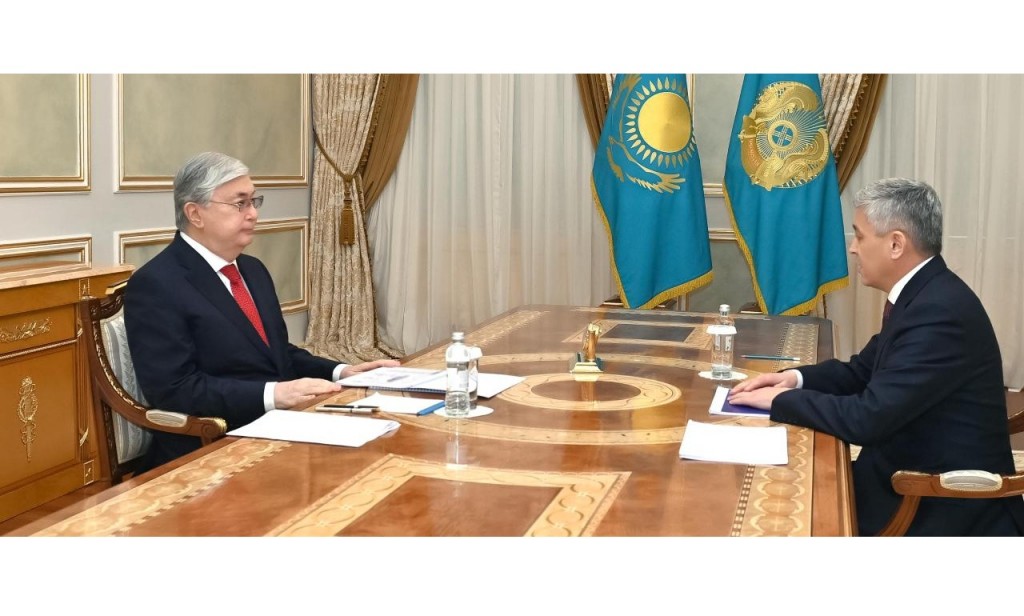 Глава государства принял акима Карагандинской области Ермаганбета Булекпаева