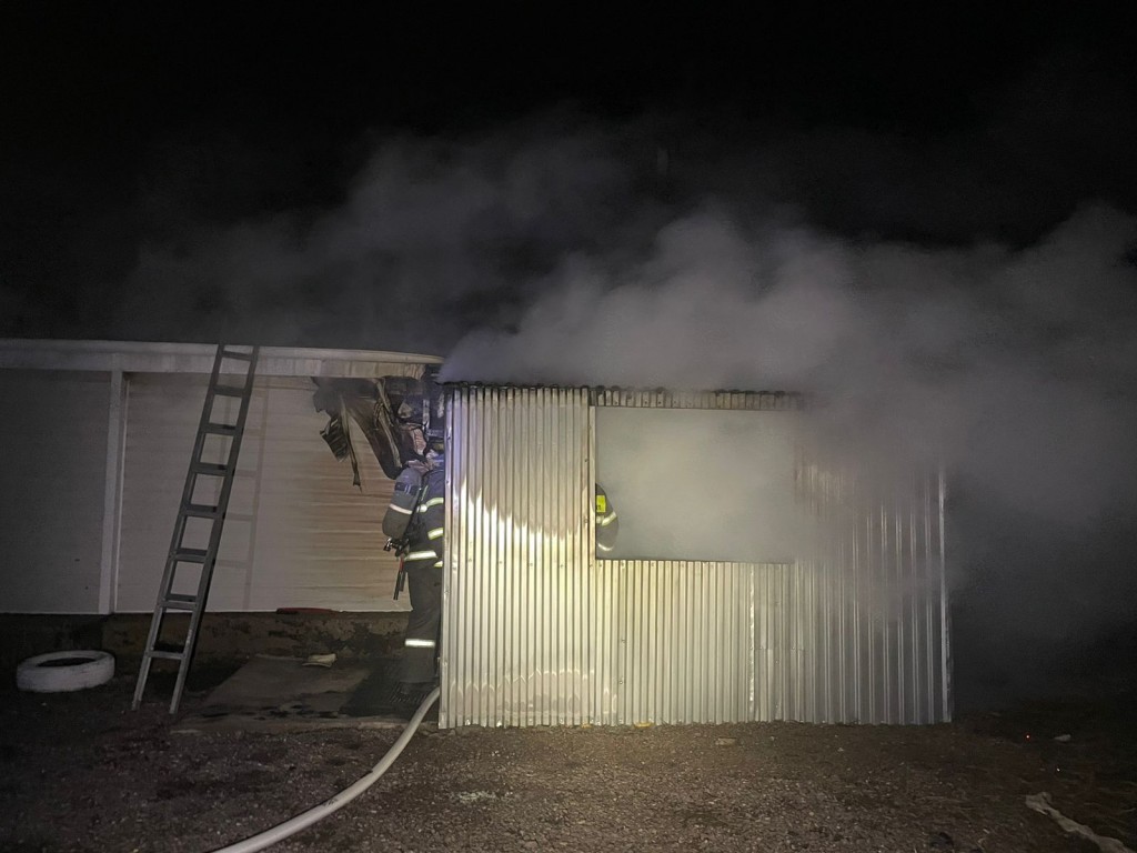 В поселке Карабас Абайского района горел частный дом