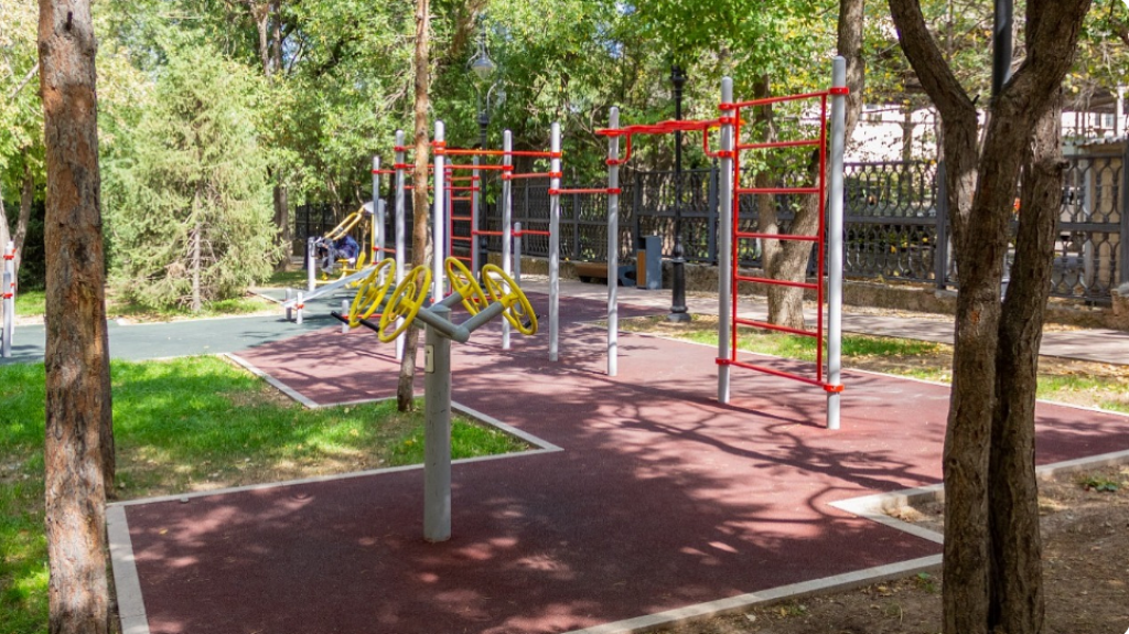 «Персональная ответственность акимов». Вице-премьер поручил проверить все детские площадки перед летом