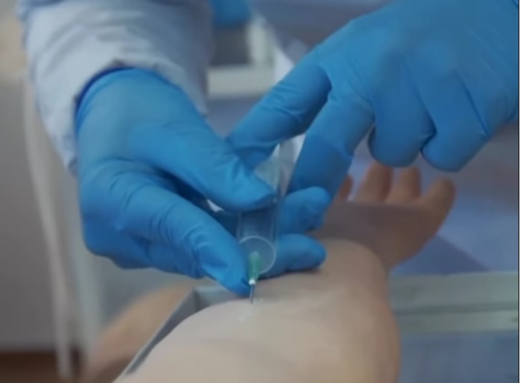 В преддверии Дня медсестры в Карагандинском сестринском колледже провели ряд мероприятий