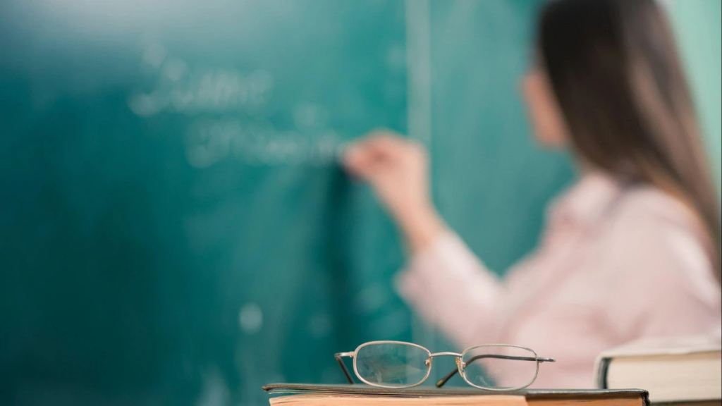 В Казахстане автоматизировали систему приема педагогов на работу