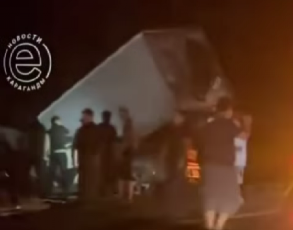 Трое выживших в ДТП на трассе Караганда — Балхаш в тяжелом состоянии. Один из них ребенок