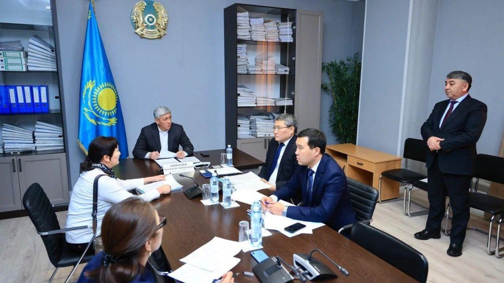 Ермаганбет Булекпаев провёл приём по личным вопросам