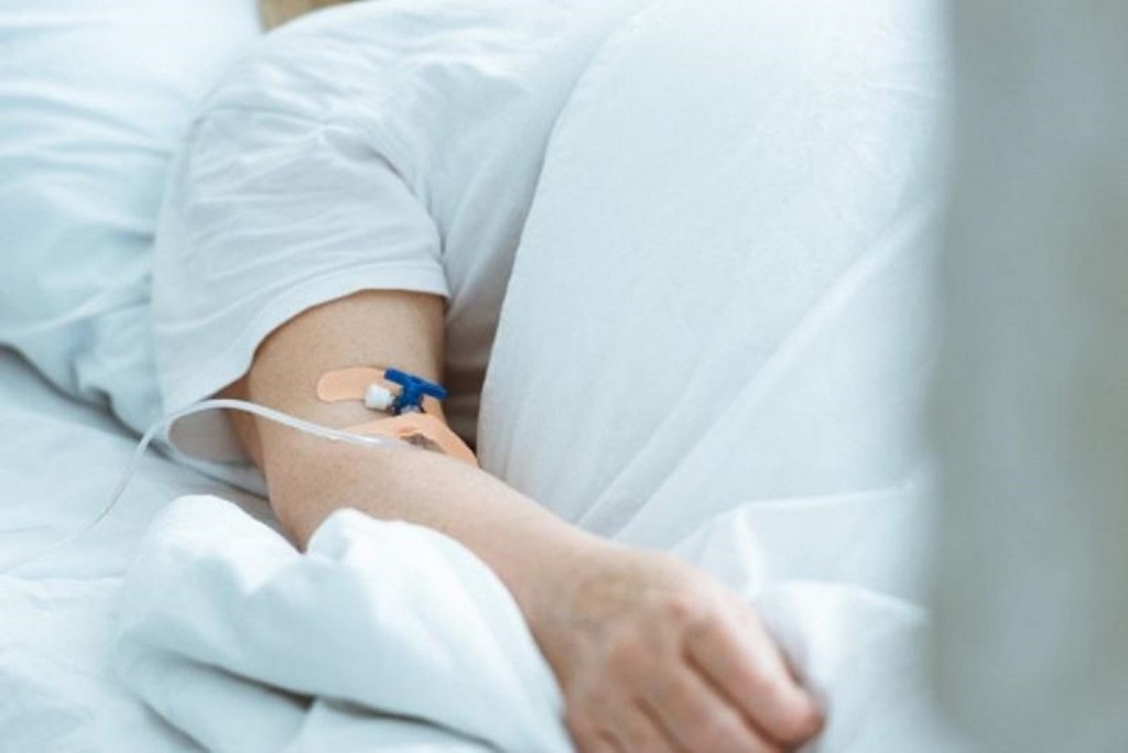 Карагандинские врачи рассказали о состоянии пострадавшего в ДТП водителя автобуса