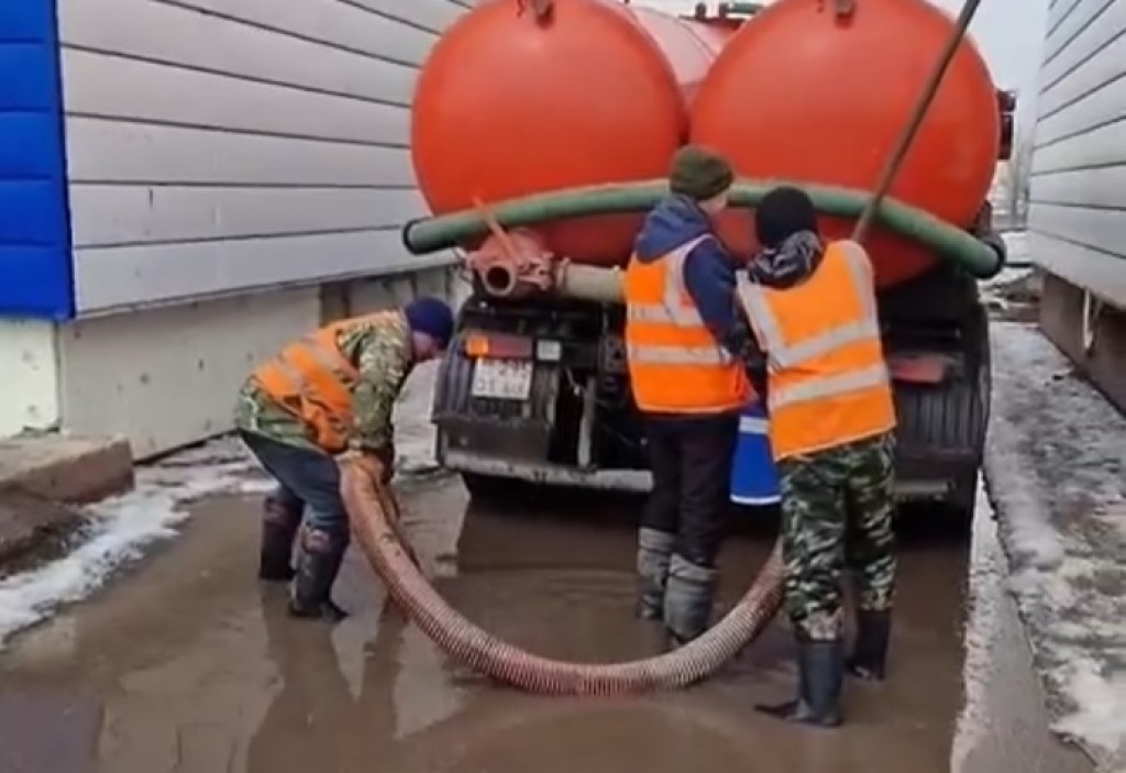 В Караганде ведется работа по недопущению паводков