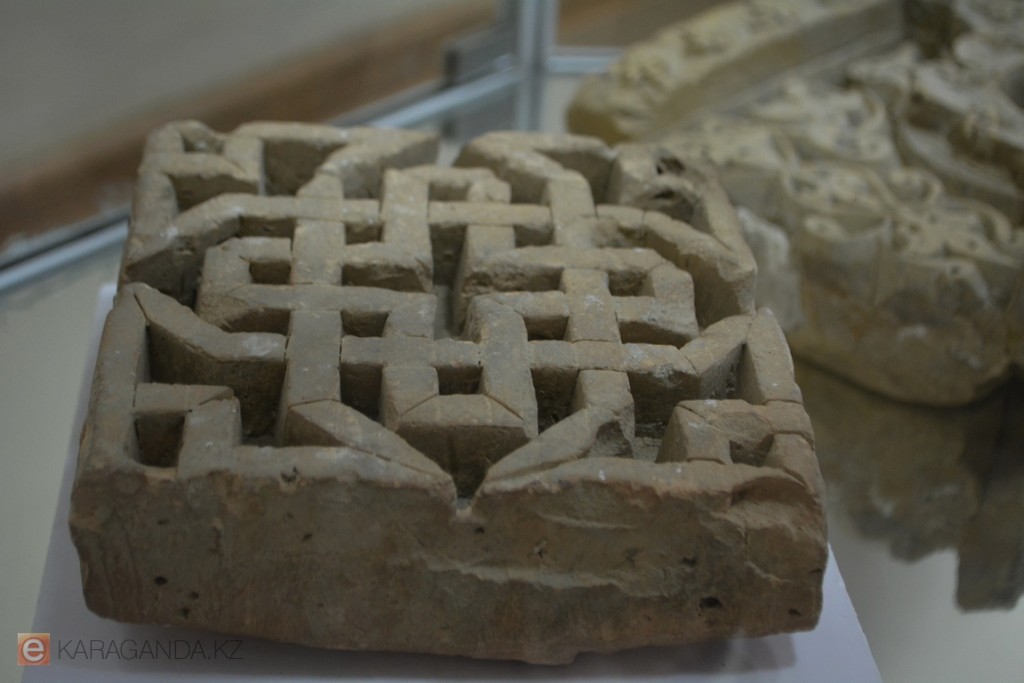 Рогоноз порно видео Жақында қынапқа кіретін порно фильмдер