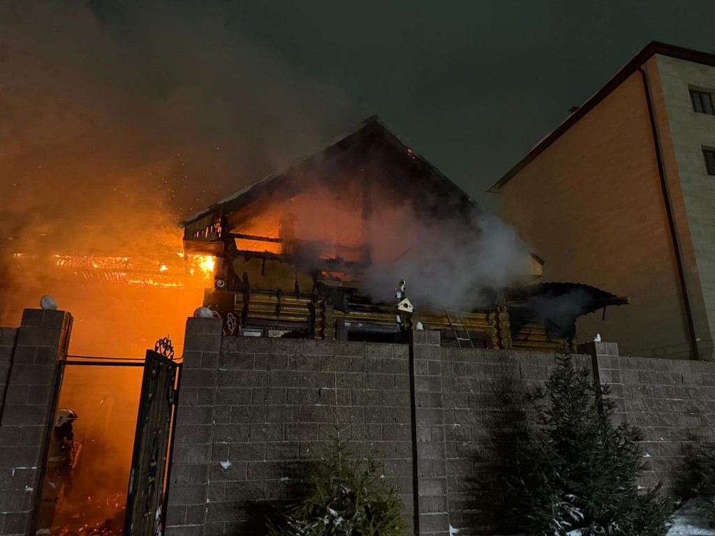 Қарағандыда өткен жылғы өрттен кейін қалпына келтірілген отбасылық сауна қайта өртенді