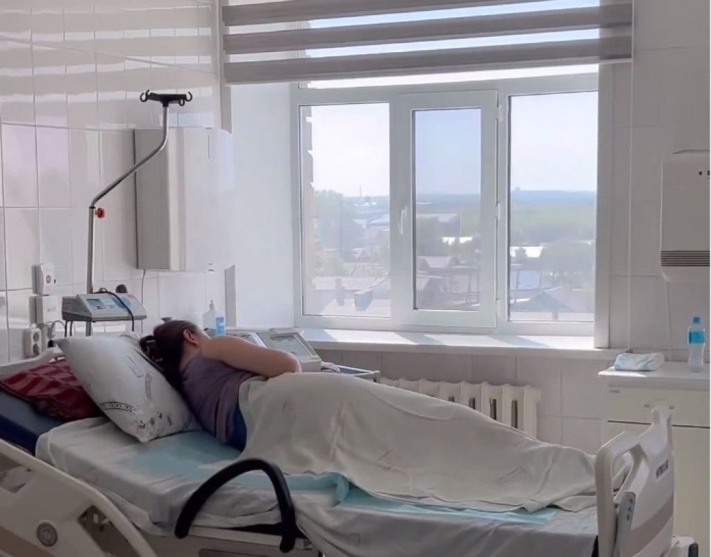 В Караганде врачи приглашают на виртуальную экскурсию по роддому Пришахтинска