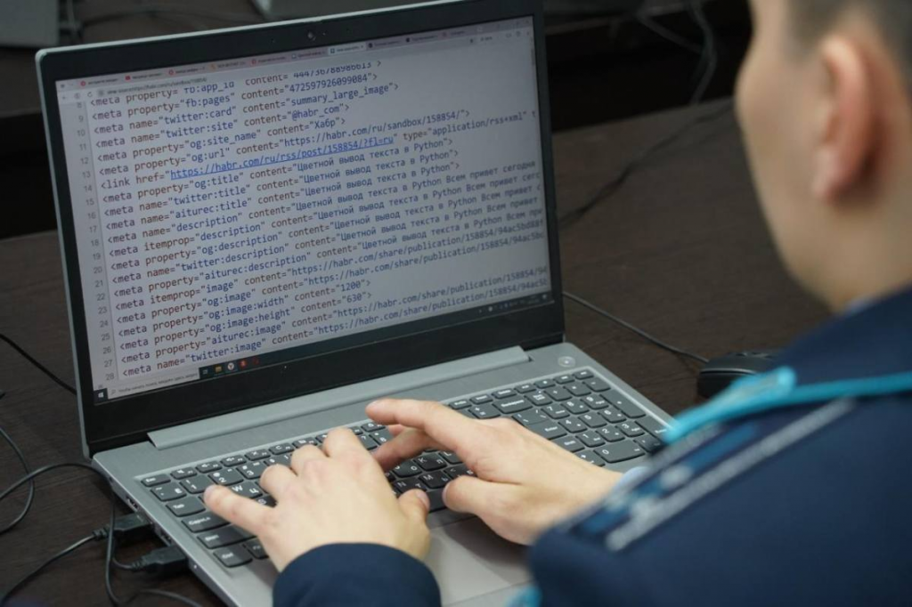 Обращение МВД к казахстанцам: как не попасться в ловушки мошенников