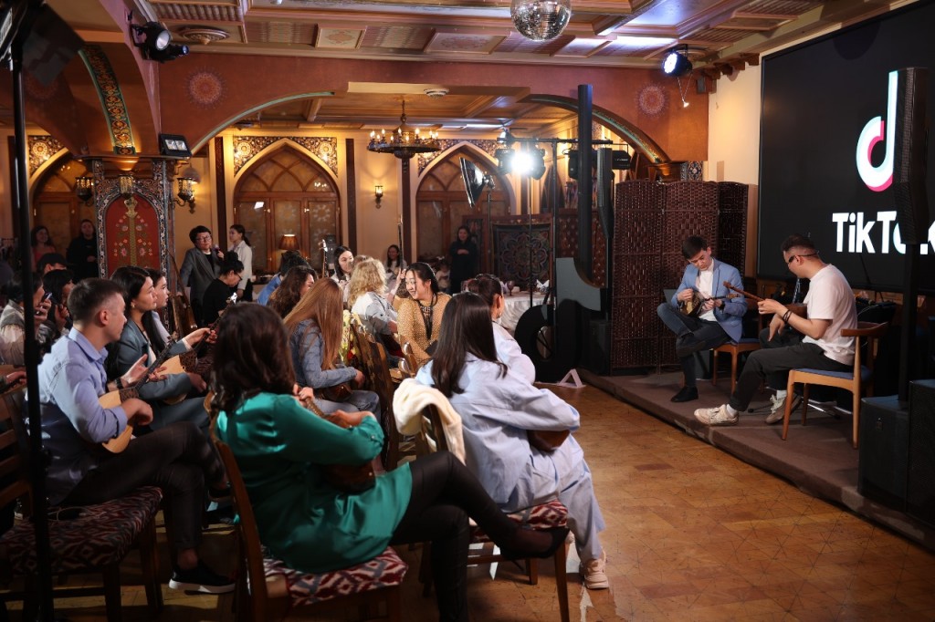 TikTok подвел итоги онлайн-фестиваля #Наурыз2024: пользователи создали 27 тысяч видеороликов