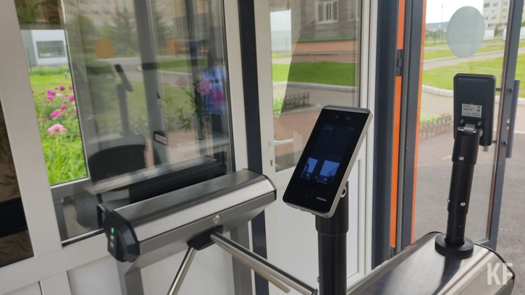 Face ID и QR-код: какую защиту установят в казахстанских школах