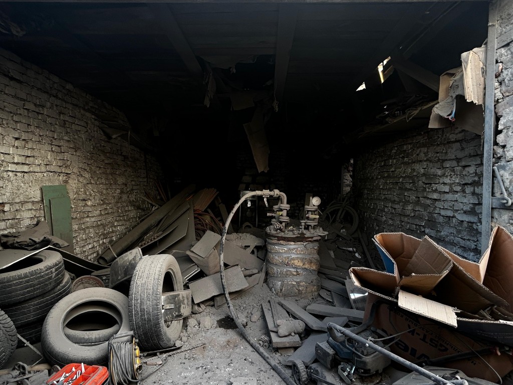 В результате газового хлопка в Караганде пострадали три человека