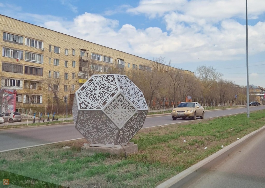 Қалпына келтірілген сәндік құрылымдар Қарағанды көшелеріне оралды