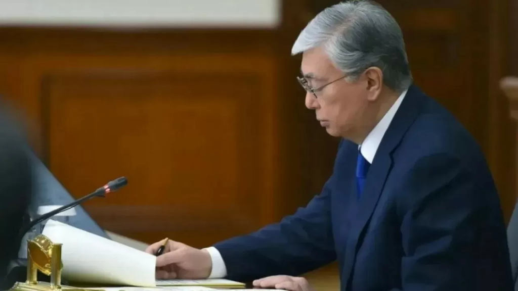 Токаев поздравил христиан с праздником Пасхи